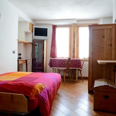 Premesan Apartment บอร์มิโอ ภายนอก รูปภาพ